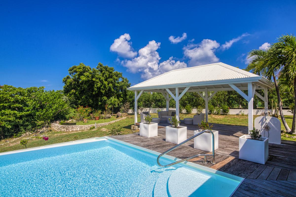 6 Location villa callisto 3 chambres 3 salles de bain avec piscine vue mer aux Terres Basses à Saint Martin